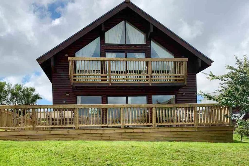 Retallack Resort 4 Bedroom Lodge - Hot Tub For Hire On Request -Pool & Spa Падстоу Екстериор снимка