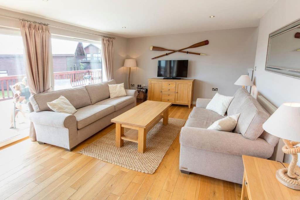 Retallack Resort 4 Bedroom Lodge - Hot Tub For Hire On Request -Pool & Spa Падстоу Екстериор снимка