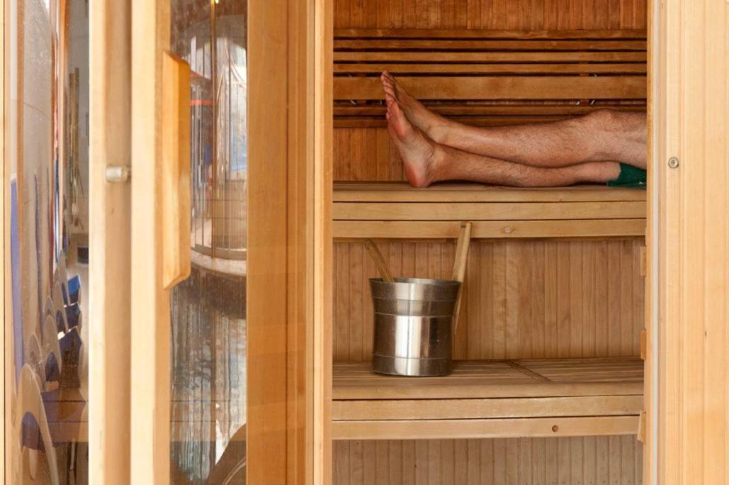 Retallack Resort 4 Bedroom Lodge - Hot Tub For Hire On Request -Pool & Spa Падстоу Екстериор снимка